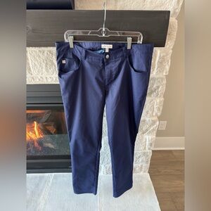 Peter Millar EB66 Performance 5 Pocket 36/32 Navy Pant
Retails for $175
